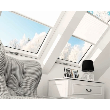 Kyvné super energeticky úsporné okno FAKRO FTT U6 7016