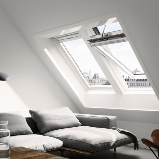 Velux Solar GGU 006630 remote controlled roof window