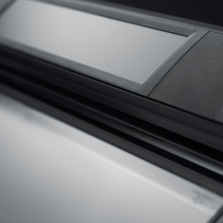 Velux Solar GGU 006830 - Dálkově Ovládané Střešní Okno | Chytrá Domácnost