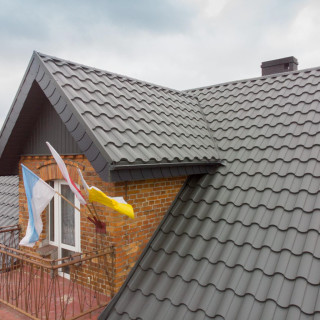 Střešní krytina CENTRO na míru Alu Gloss