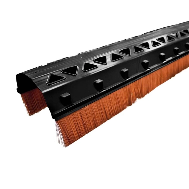 Hřebenový větrací pás s kartáčem