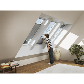 Energiahatékony, távirányítható tetőablak Velux Solar GGU 006630 - Prémium minőség