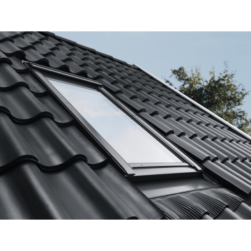 Energooszczędne okno dachowe sterowane zdalnie Velux Solar GGU 006630 - jakość premium
