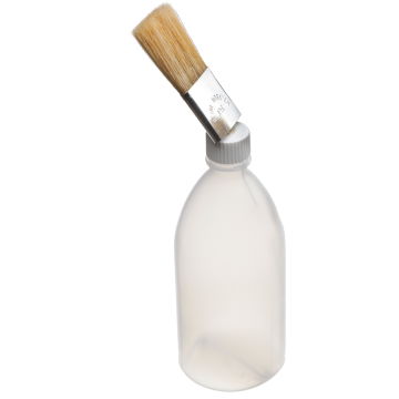 Butelka plastikowa FREUND z wygiętą nasadką z pędzelkiem, 500 ml – 03402500