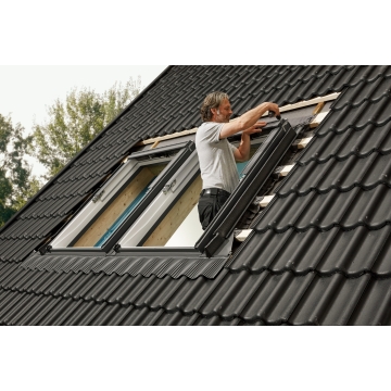 Izolowany kołnierz uszczelniający Kombi VELUX EKW 2021M