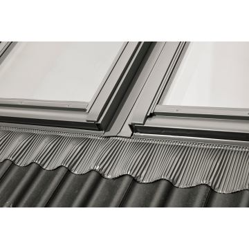 Izolowany kołnierz uszczelniający Kombi VELUX EKW 2021M