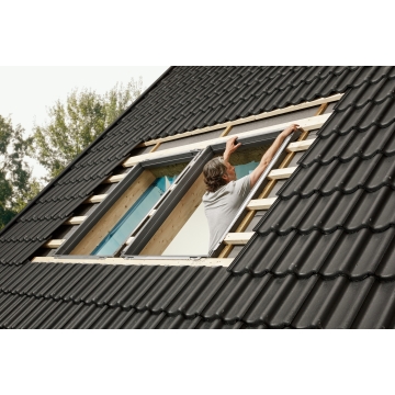 Izolowany kołnierz uszczelniający Kombi VELUX EKW 2021M