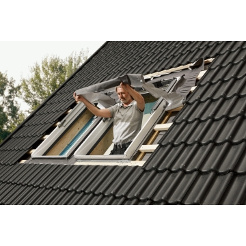 Izolowany kołnierz uszczelniający Kombi VELUX EKW 2021M