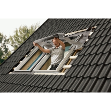 Izolowany kołnierz uszczelniający Kombi VELUX EKW 2021M