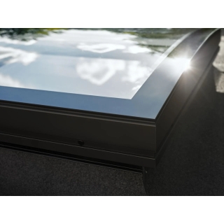 Velux ISU 1093 zaoblené zasklenie pre strešné okná novej generácie