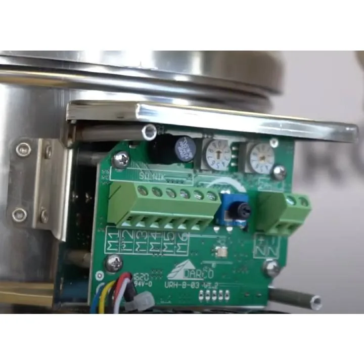 Regulator obrotów do puszki instalacyjnej turbiny hybrydowej
